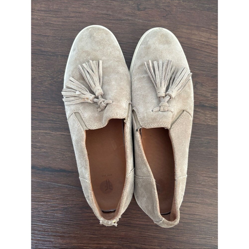 Frye Suede Gemma Tassel Slip-On Suede Tan Loafer Academia Y2K SoHo retro